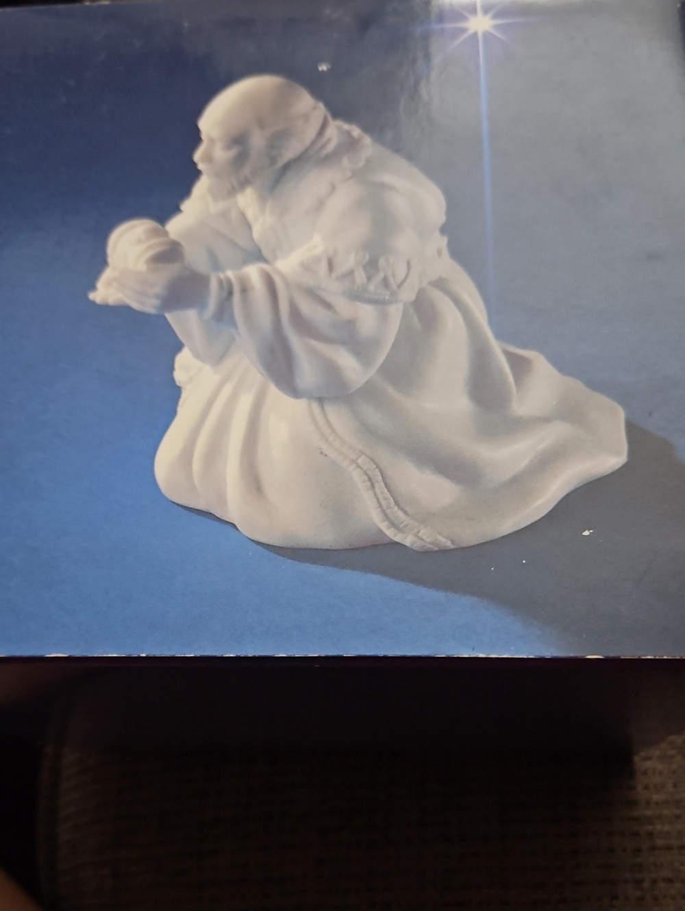 Avon Nativity Collectables 1983 The Magi Melchior Porcelain Figurine